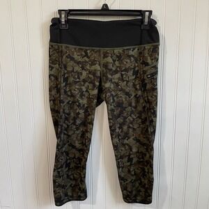 Lululemon Run Top‎ Speed Camo Capri Leggings Pockets High Rise Athletic Size 6